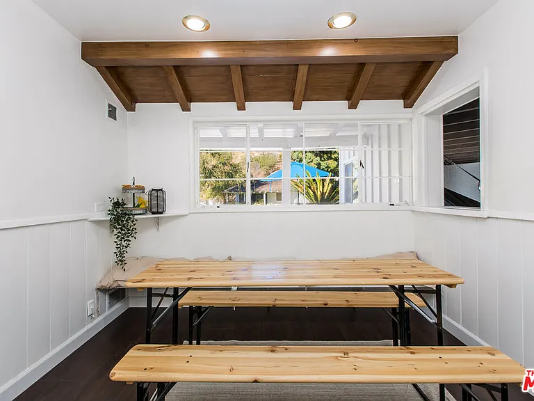 19471 Rosita St — Photo 10