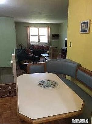 1st image of 22624 Kingsbury Ave