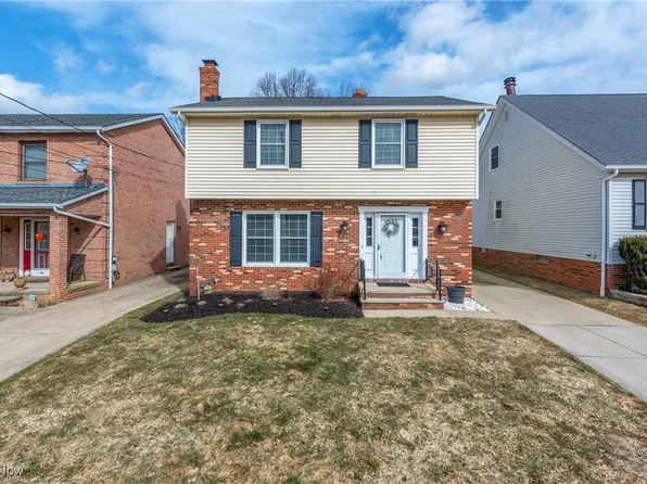 580 Orchardview Rd, Seven Hills, OH 44131