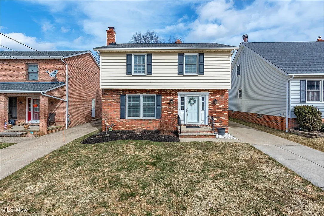 580 Orchardview Rd photo 1