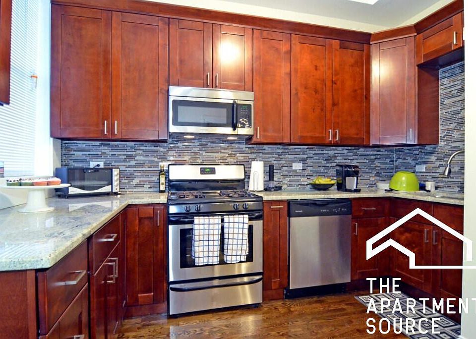 1st image of 2027 W Armitage Ave #2-F