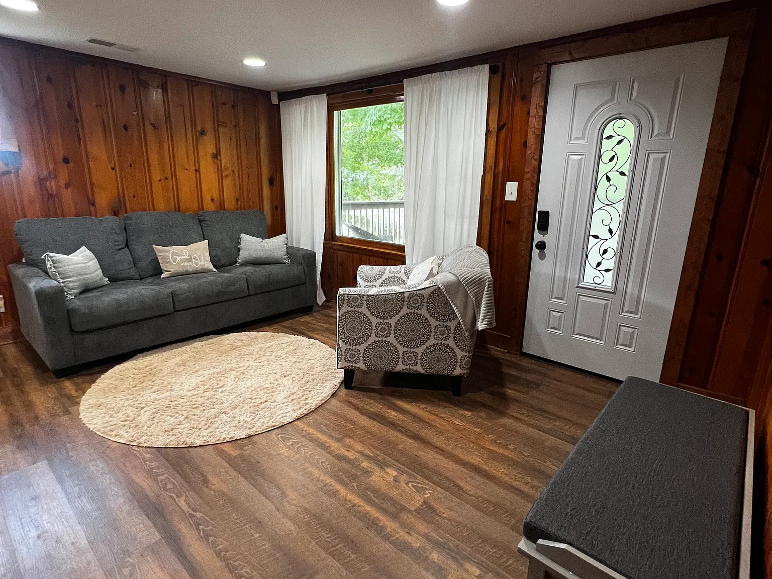 3 bed, 1413 sqft, $2,400 — Photo 3