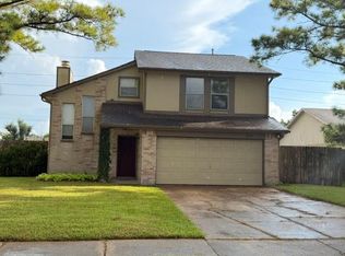 16630 Red Gully Dr, Sugar Land, TX 77498