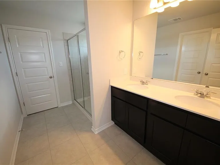1932 Cypress Gate Dr — Photo 10