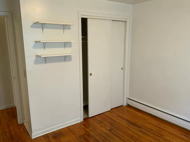 1006 Broadway St — Photo 46