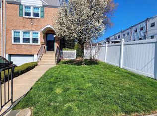 4200 Greenmount Rd, Philadelphia, PA 19154