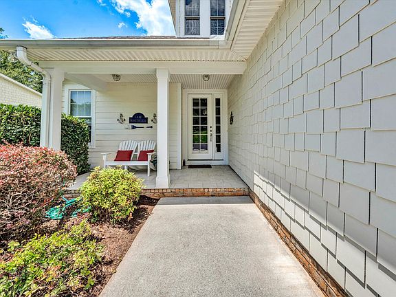 4th image of 255 Haley Scott Dr