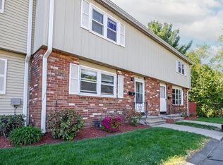 Yorktown Court, Chicopee, MA 01020