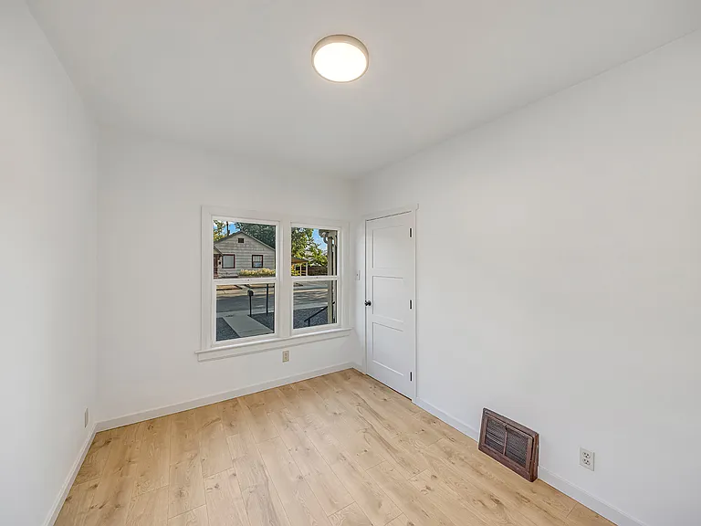 1445 Texas Ave #1 — Photo 1