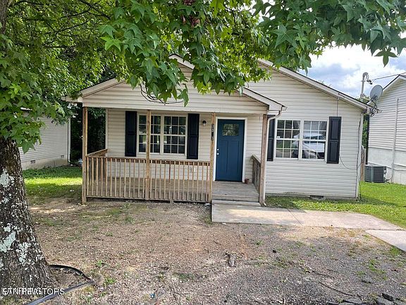 3rd image of 3313 Bishop St