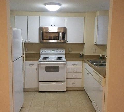 5th image of 1250 S Miami Ave #17