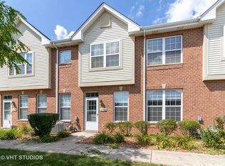 18762 Burnside Station Dr, Mokena, IL 60448