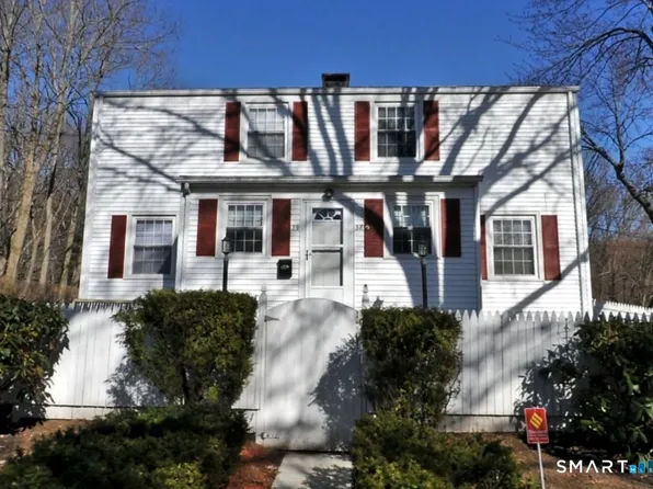 38 Hilltop Road, New Haven, CT 06515