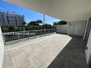 4th image of 1025 92nd St #306