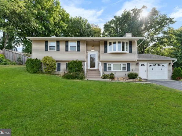 9217 Easy St, Owings, MD 20736