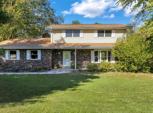 2555 Oakridge Dr, Waterloo, IL 62298