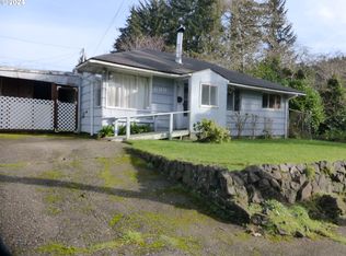699 S 22nd St, Reedsport, OR 97467