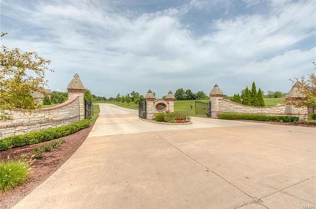 Private Subd. with over One million Dollar Homes !!