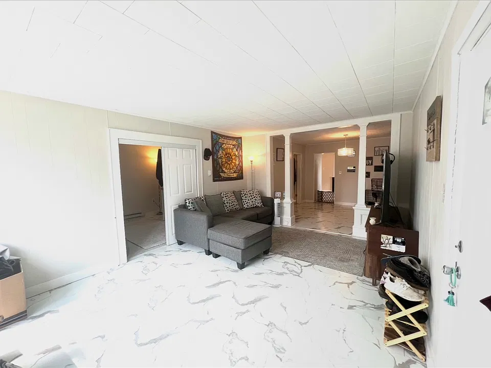 223 Pettebone St #1