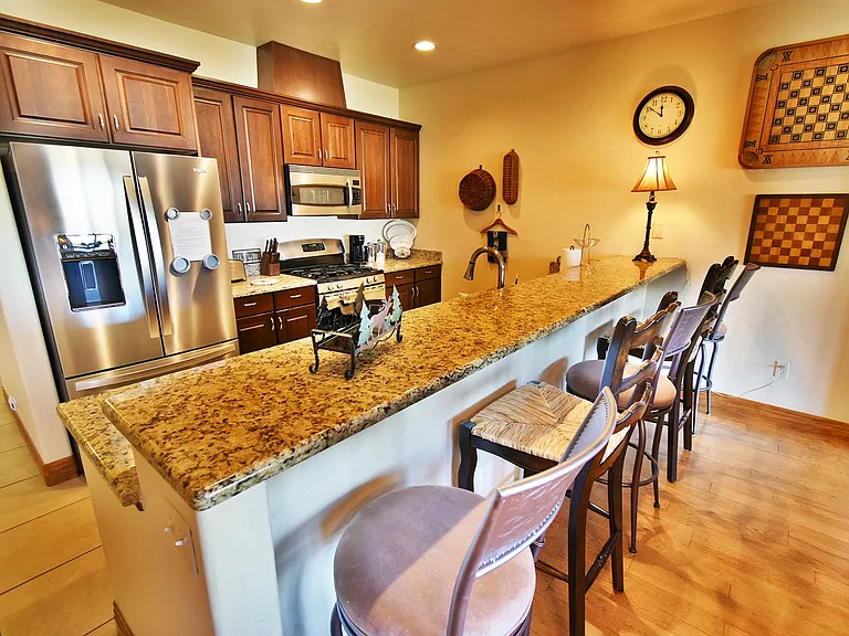 724 E Anemone Trl #B — Photo 12