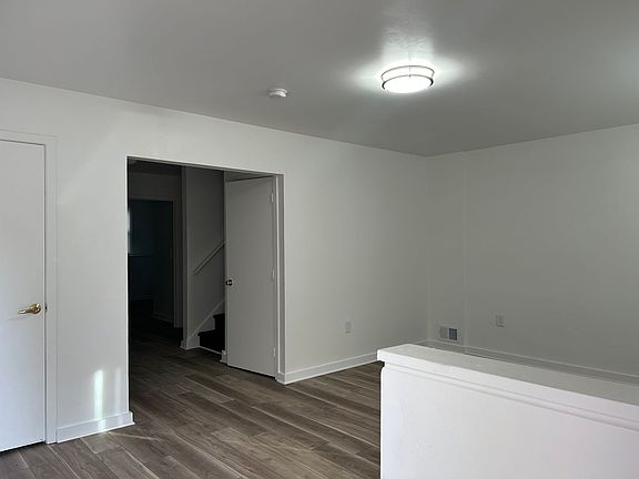 4th image of 832-840 N 41st St #837