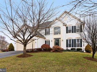 42782 Middle Ridge Pl, Ashburn, VA 20148
