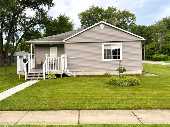 2900 State St, Lake Station, IN 46405