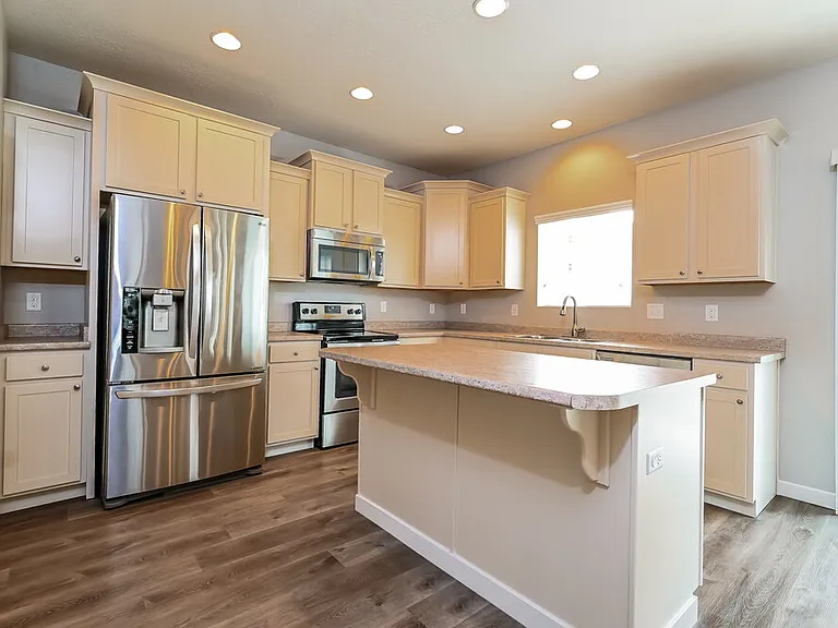 13368 S Moorfield Dr — Photo 7