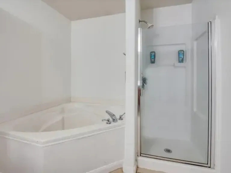 701 Lazy Crest Dr — Photo 15