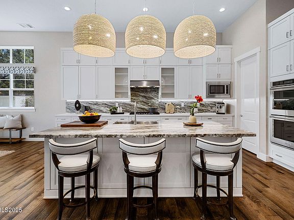 4th image of 709 W Pleasant Oak Trl