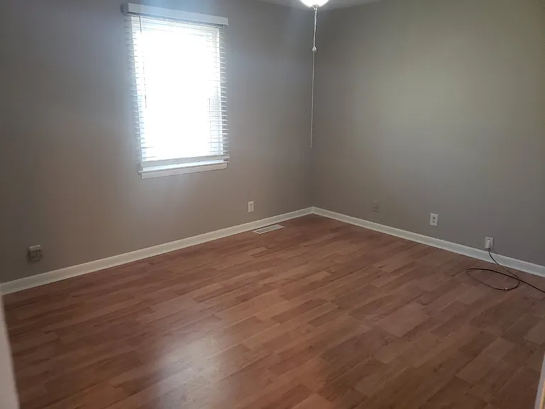 736 E Northfield Blvd #7 — Photo 6