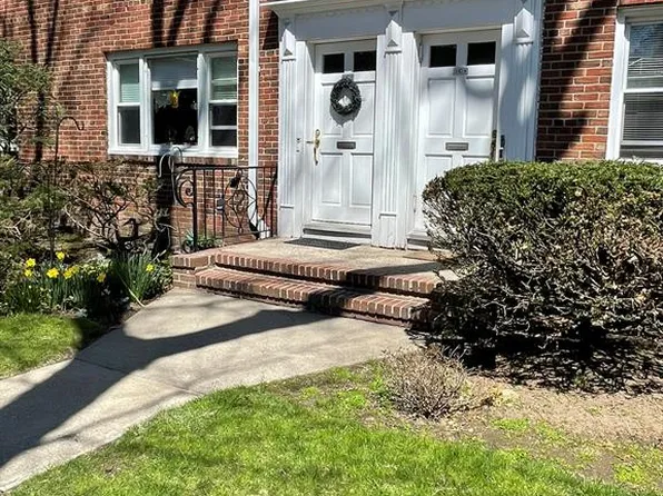 151 E Palisade Avenue #C2, Englewood, NJ 07631