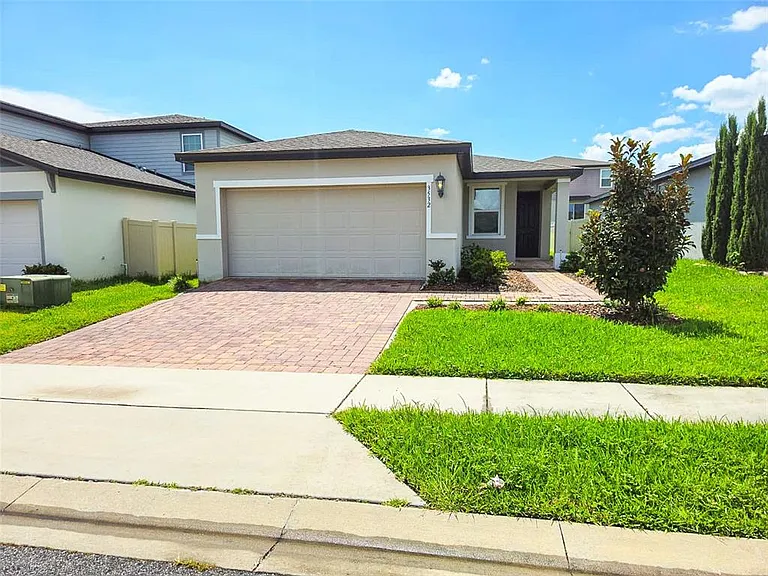 3532 Monaco Ln — Photo 1