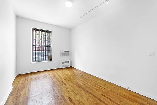 Rented by Compass | media 8