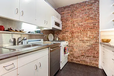 Rented by Engel and Völkers Brownstone Brooklyn