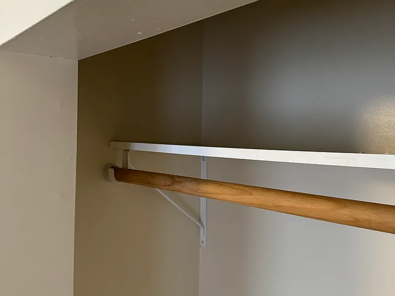 435 Brooks Ave #UP — Photo 12