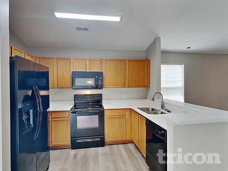 11507 Stewarts Crossing Dr — Photo 5