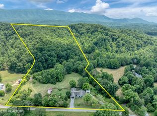 3815 Mutton Hollow Rd, Maryville, TN 37803
