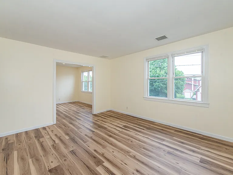 166 Speer Ave #2 — Photo 10
