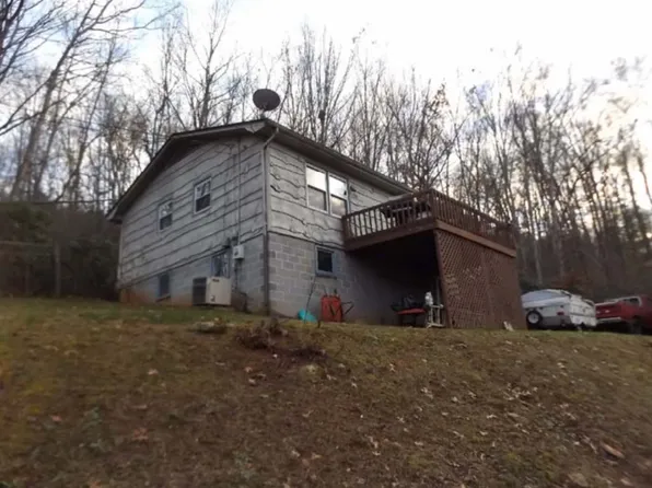 23 S & T Spirit Dr, Candler, NC 28715