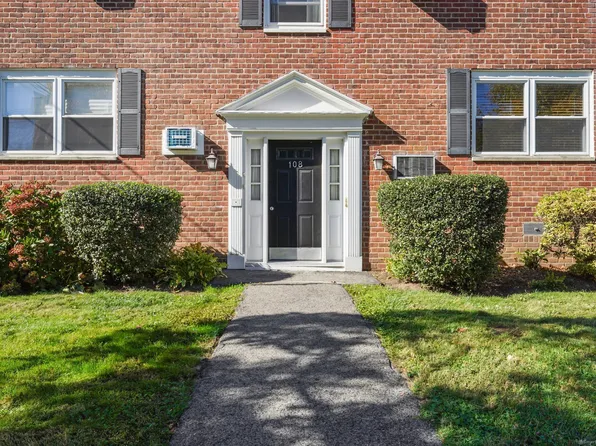 108 Strawberry Hill Avenue #1, Stamford, CT 06902