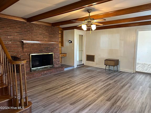 3rd image of 605 N Woodberry Drive