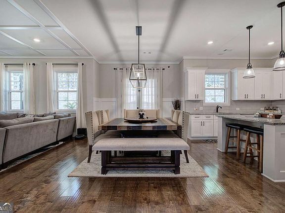 5th image of 503 London Rd