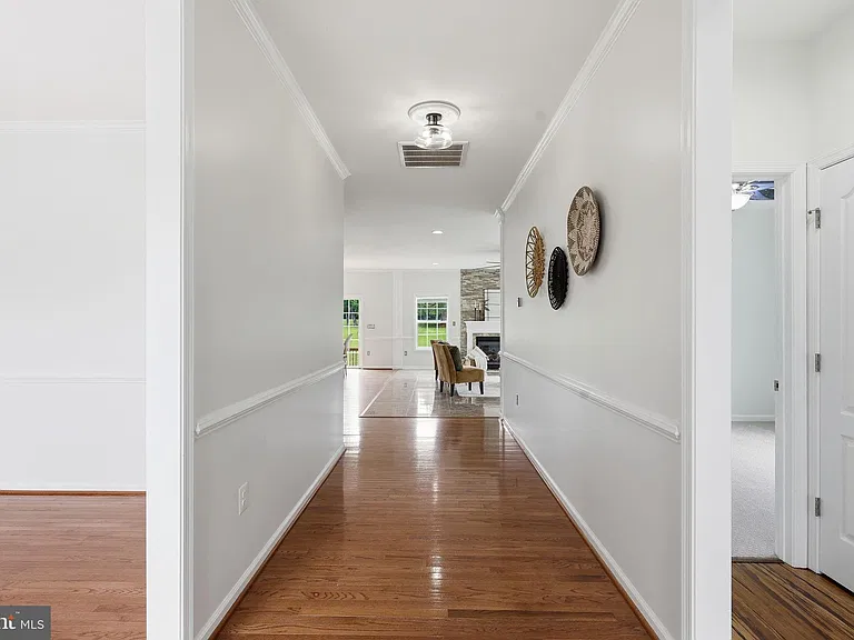 320 Timber Mill Ln — Photo 8