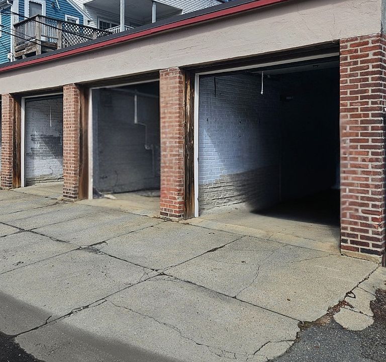 2nd image of 400R K St #15