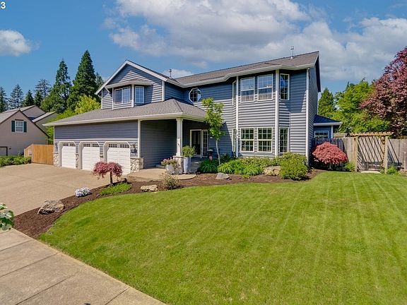 2nd image of 4817 NE Wrenwood Ln