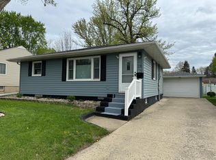 119 W Maple St, Marshall, MN 56258
