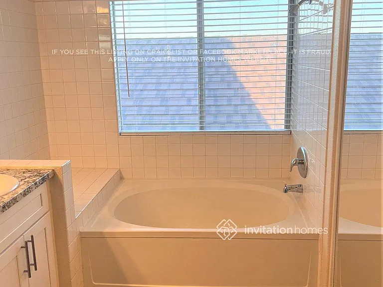 7563 Fairland Ct — Photo 15