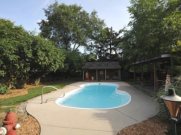 4th image of 1655 Maynard Dr