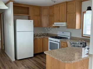 200 Cross Dr, Glenville, NY 12302